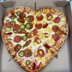 Deluxe | Heart Pizza